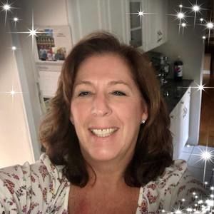 Meet your Posher, Zina